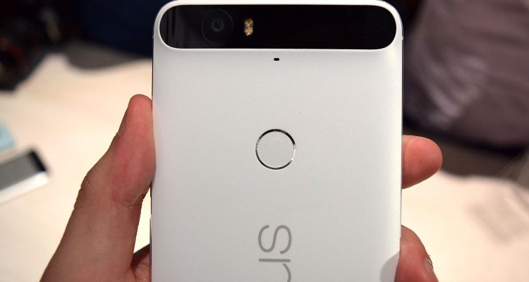 Nexus 6P si spegne all'improvviso dopo aggiornamento ad Android N