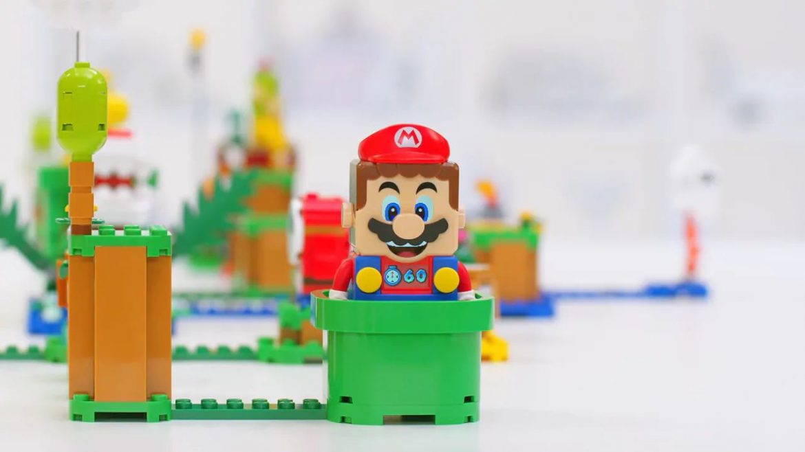 Lego Super Mario
