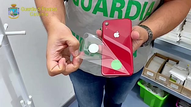 apple iphone merce contraffatta catania